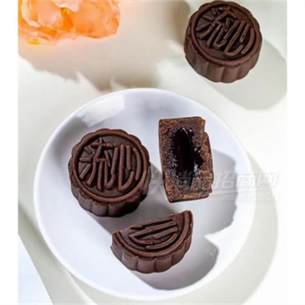 �����ʽ�̻������±����챬��������ĵ������װʳƷ