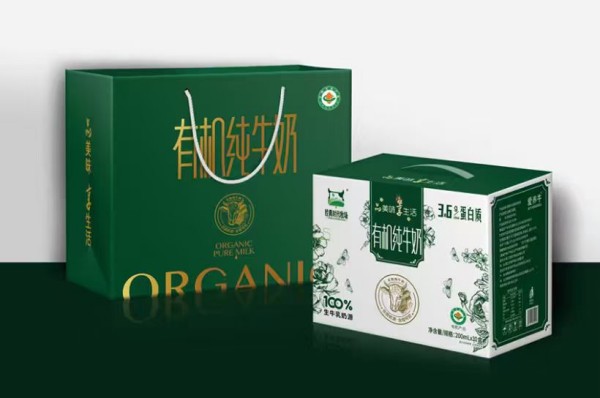 经典时代牧场纯牛奶礼盒 (7) 经典时代牧场纯牛奶礼盒 (7)